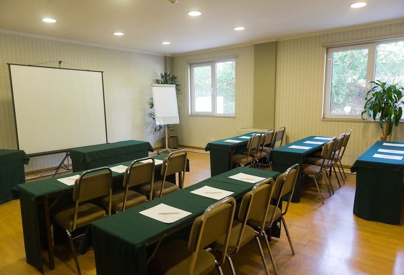 ホテル Amazonia Jamor