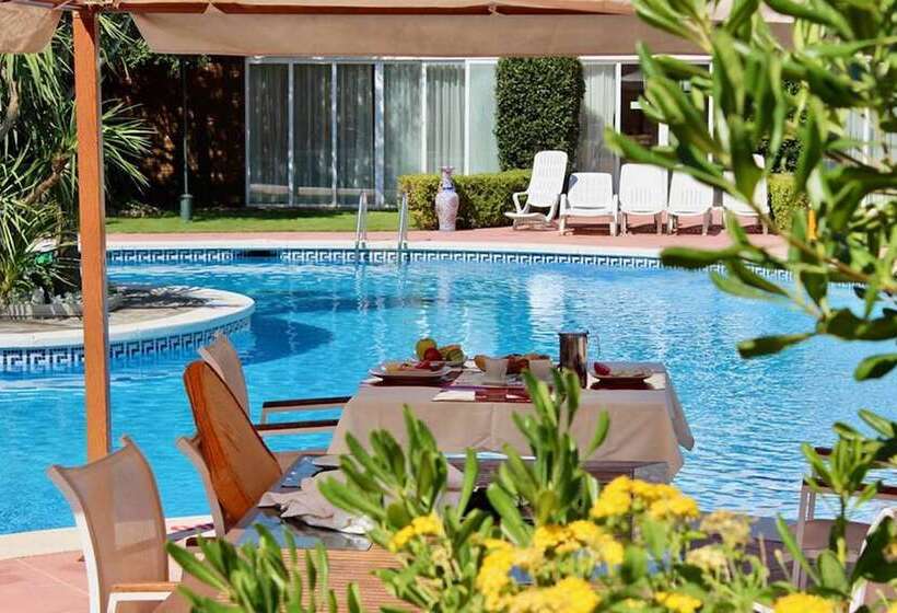 Отель Ampuria Inn