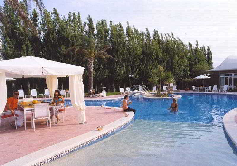 فندق Ampuria Inn