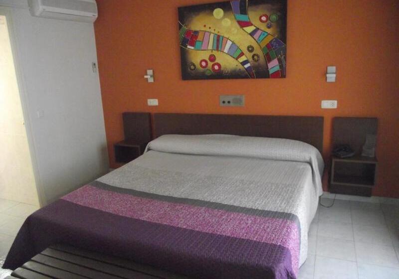 Отель Ampuria Inn