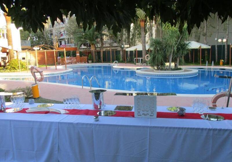 فندق Ampuria Inn