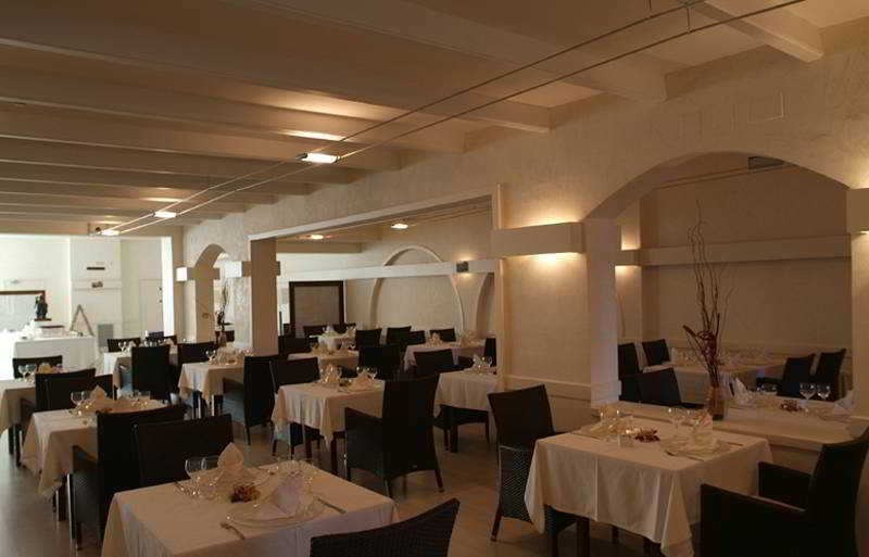 فندق Ampuria Inn