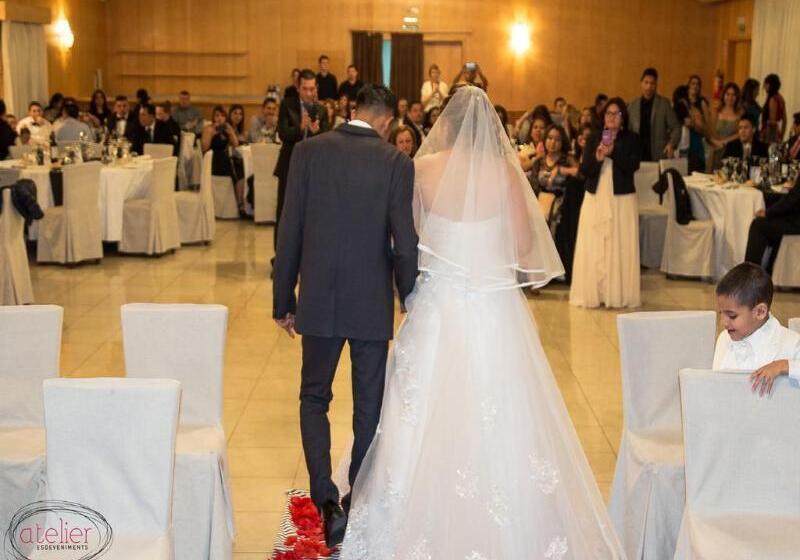 فندق Ampuria Inn