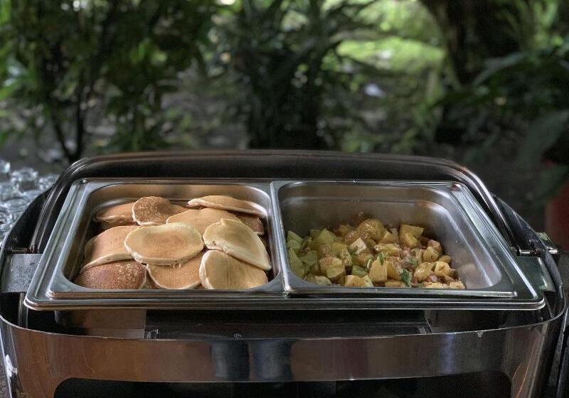 فندق Arenal Volcano Inn