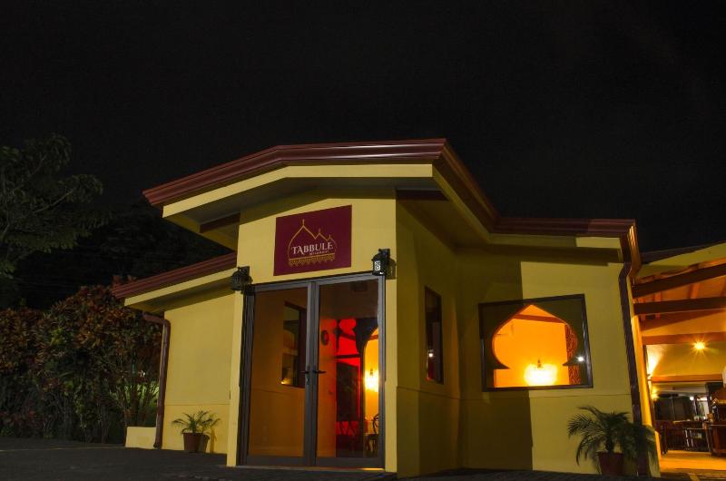 فندق Arenal Volcano Inn