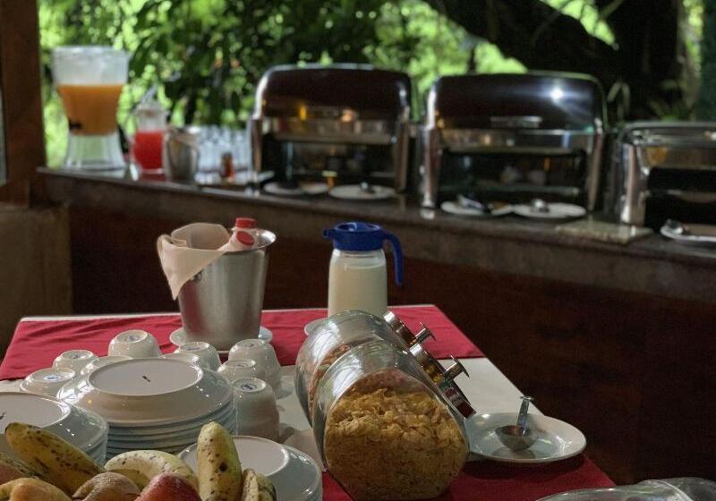 فندق Arenal Volcano Inn