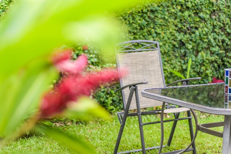 فندق Berlor Airport Inn