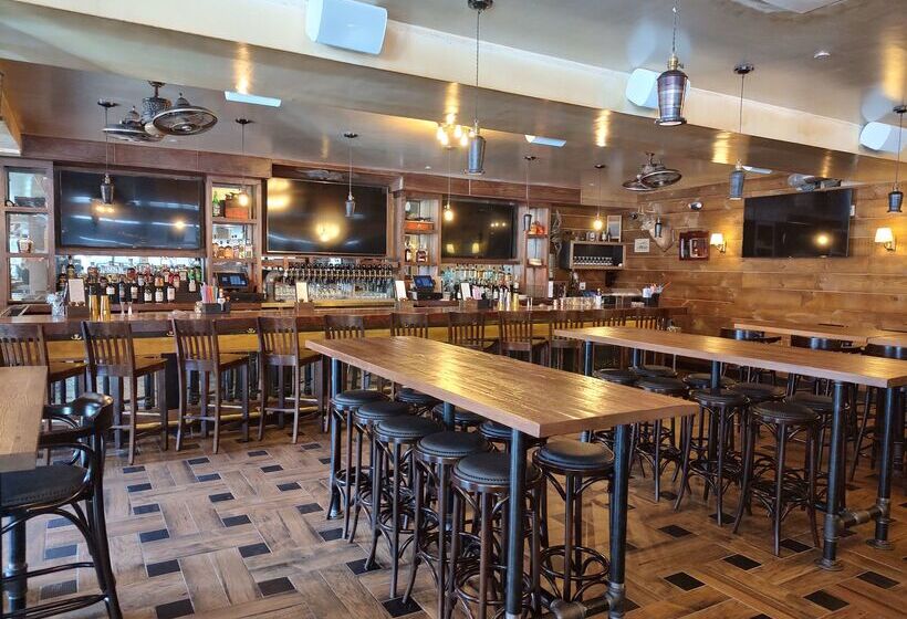 ホテル Best Western Plus New Englander