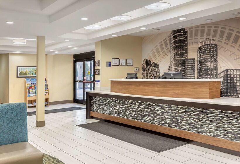 ホテル Best Western Plus New Englander