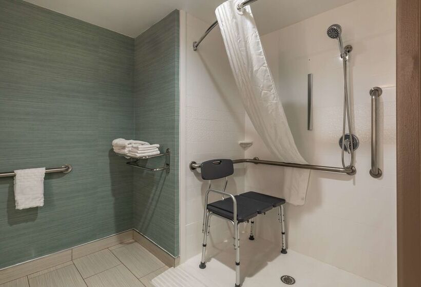 ホテル Best Western Plus New Englander