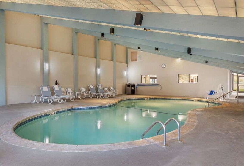 ホテル Best Western Plus New Englander