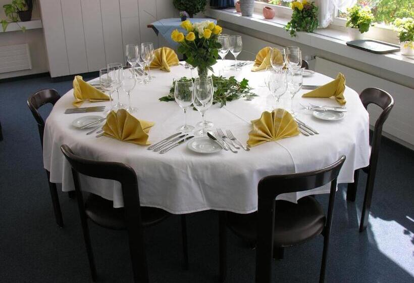 فندق Blumenstein Self Check In