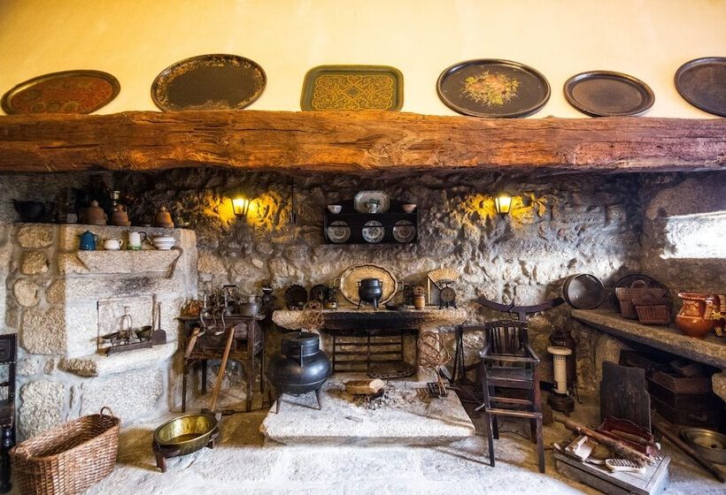 Отель Casa Nobre Do Correiomor