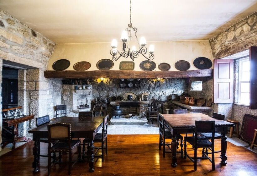 Отель Casa Nobre Do Correiomor