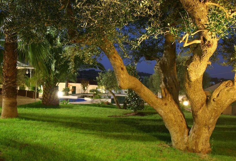 Отель Citta Bianca Country Resort