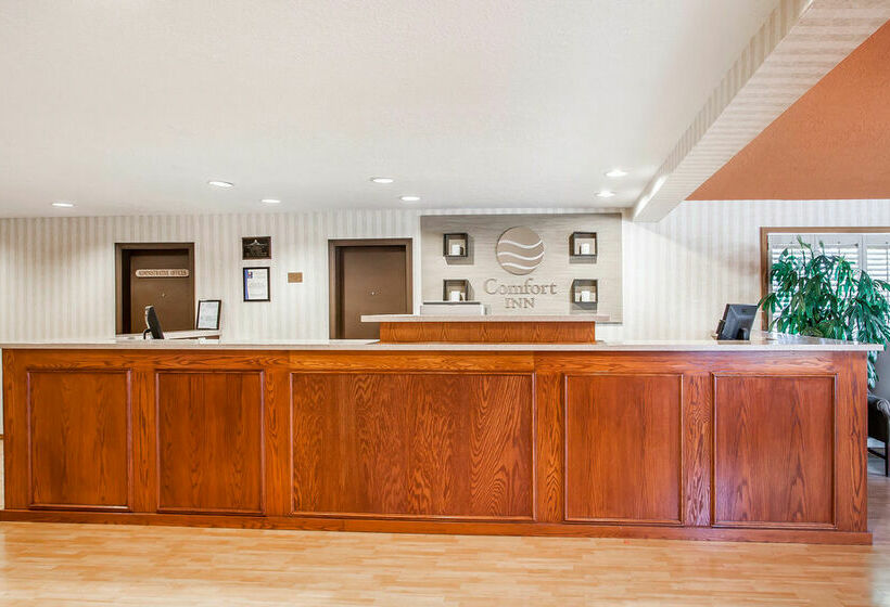 فندق Comfort Inn Conference Center Hillsboro