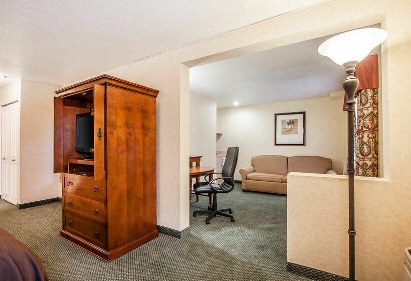 فندق Comfort Inn Conference Center Hillsboro