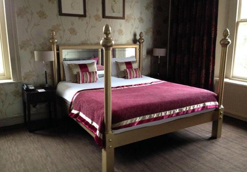 Coulsdon Manor Hotel And Golf Club