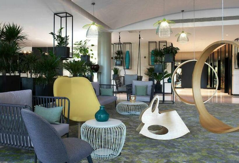 The Jangle Hotel   Paris   Charles De Gaulle   Airport