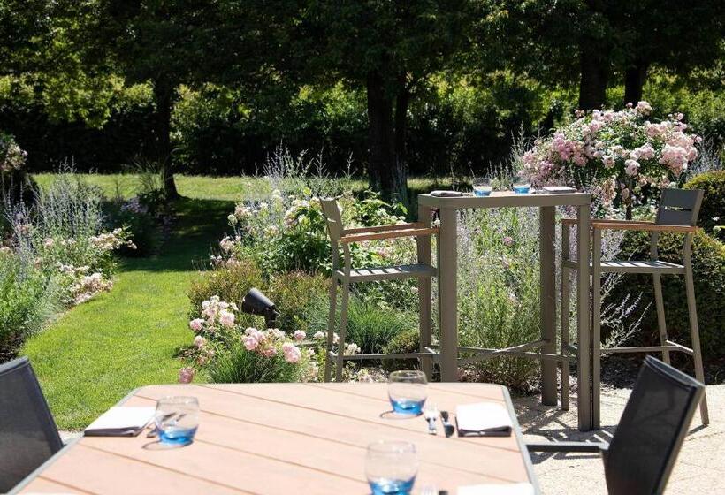 The Jangle Hotel   Paris   Charles De Gaulle   Airport