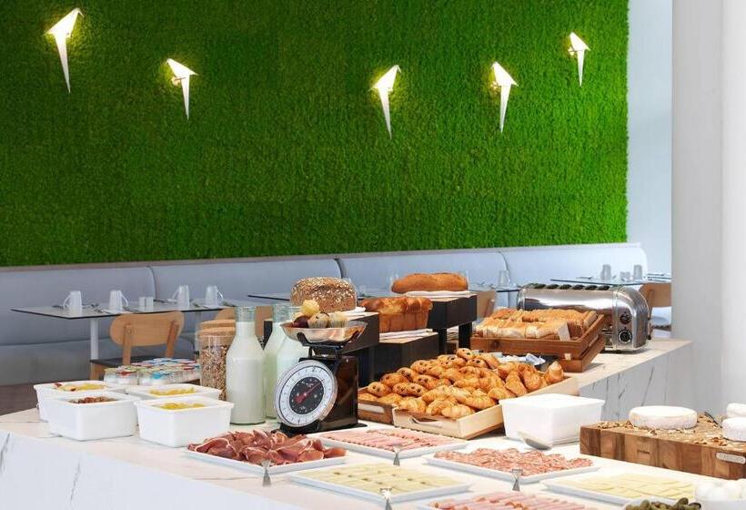 The Jangle Hotel   Paris   Charles De Gaulle   Airport