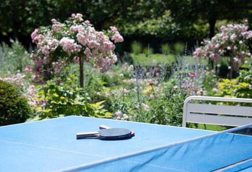 The Jangle Hotel   Paris   Charles De Gaulle   Airport