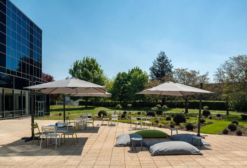 The Jangle Hotel   Paris   Charles De Gaulle   Airport