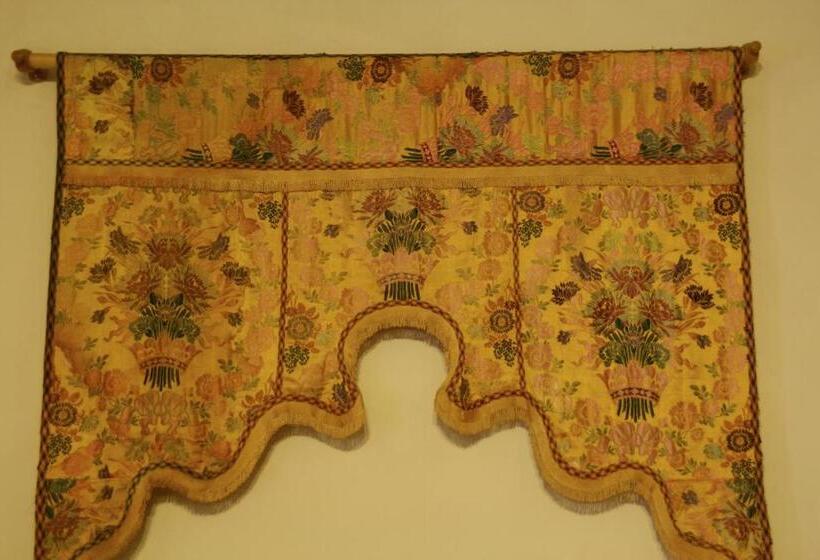 هتل Riad El Ghalia