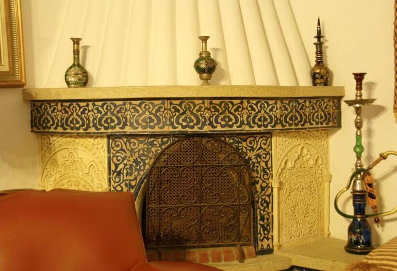 هتل Riad El Ghalia