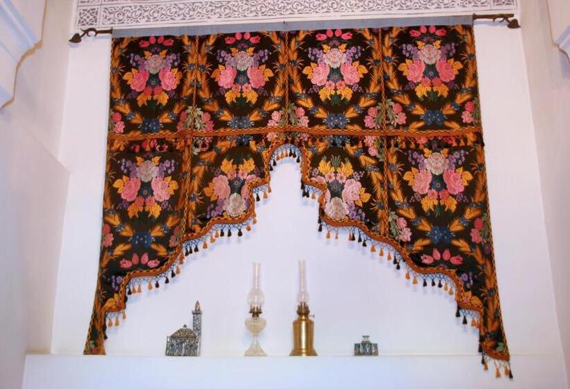 هتل Riad El Ghalia