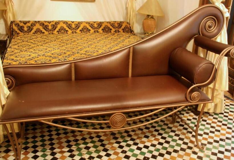 هتل Riad El Ghalia