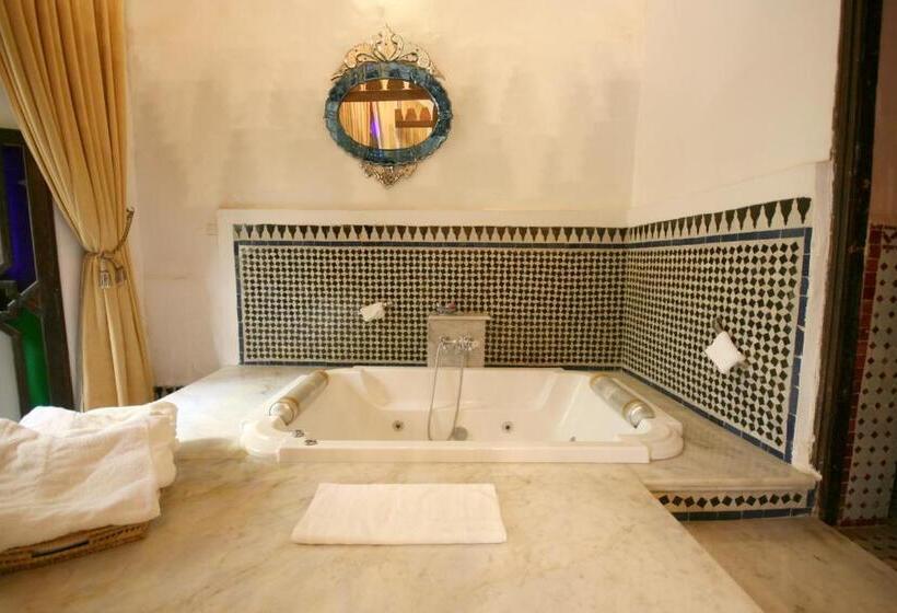 هتل Riad El Ghalia