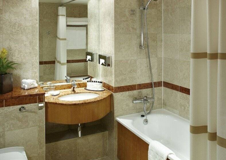 Forest Of Arden Hotel And Country Club