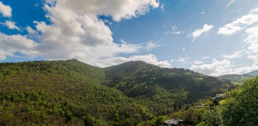 فندق El Bosque De Las Viñas