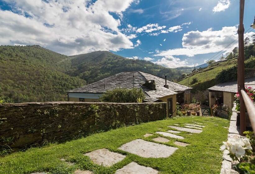 فندق El Bosque De Las Viñas