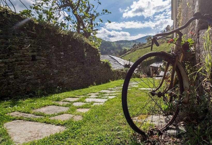 فندق El Bosque De Las Viñas