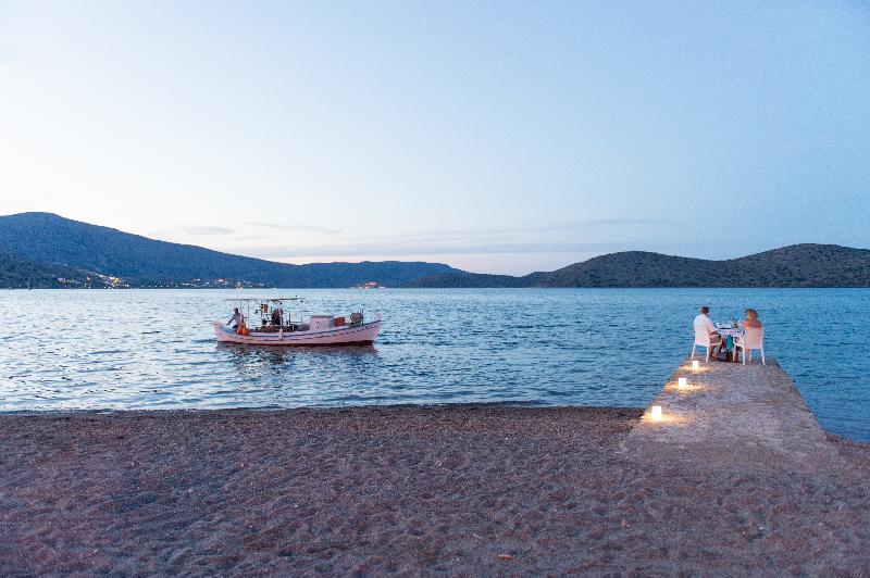 ホテル Elounda Akti Olous