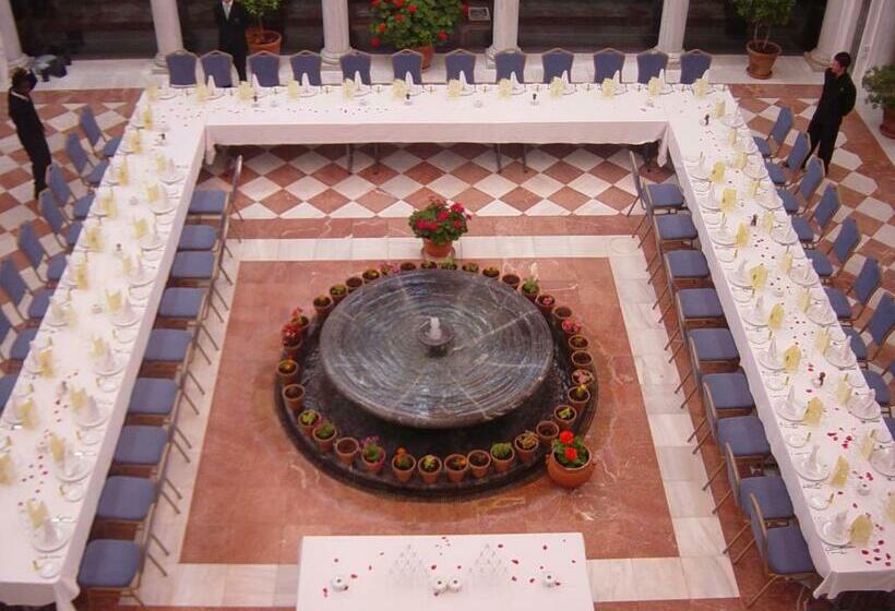 Отель Escuela Convento Sto Domingo