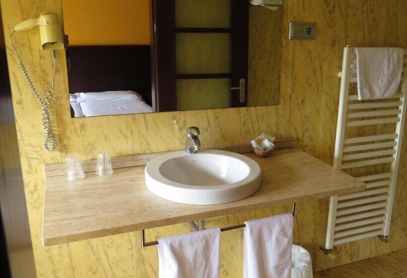 בית מלון כפרי Euba