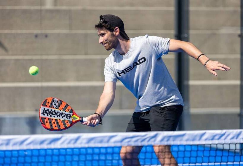 Everness Hotel & Resort