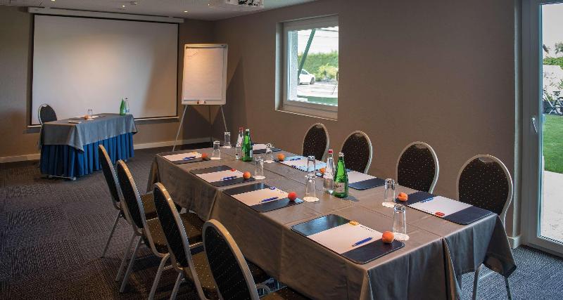 Everness Hotel & Resort