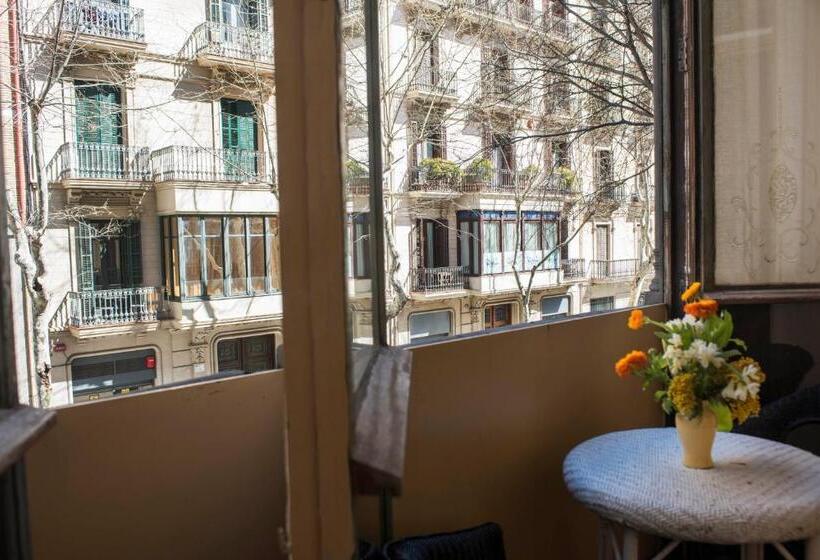 هتل Fashion House