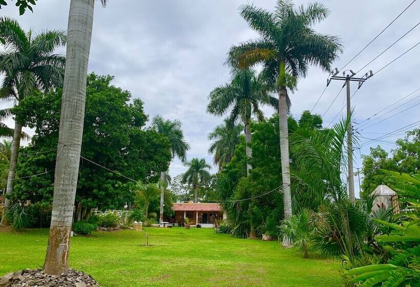 Eco Hotel Green River