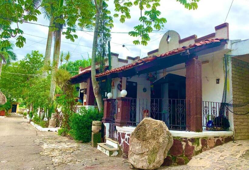 Eco Hotel Green River