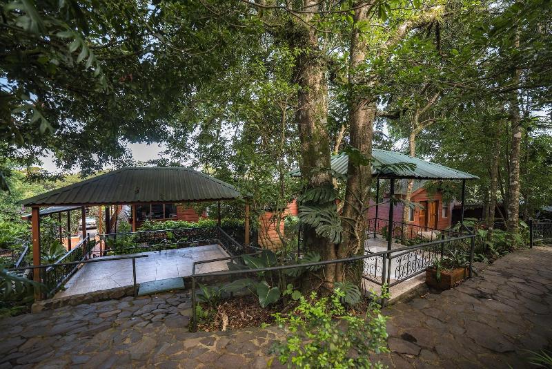 בית מלון כפרי Heliconia  Monteverde