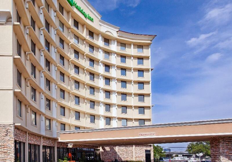 Отель Holiday Inn Express Dallas Medical Market Center