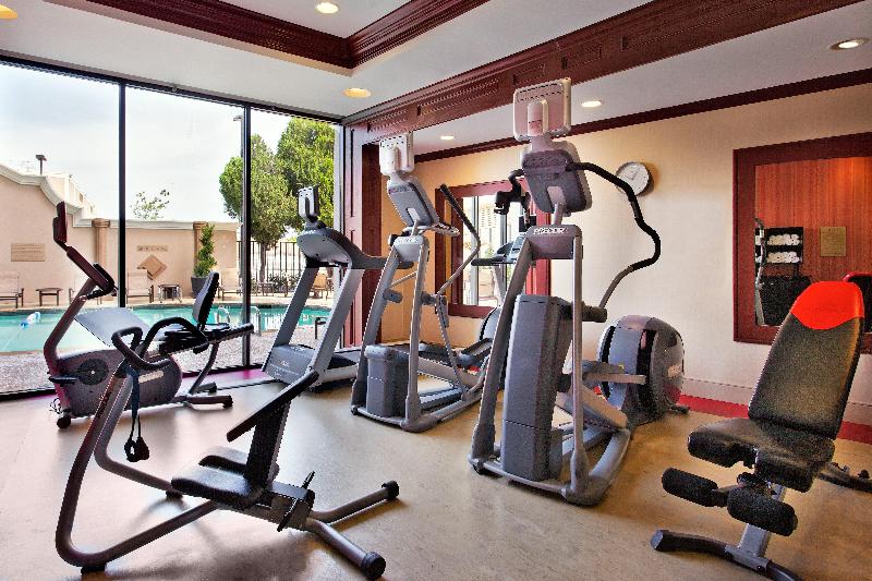 Отель Holiday Inn Express Dallas Medical Market Center