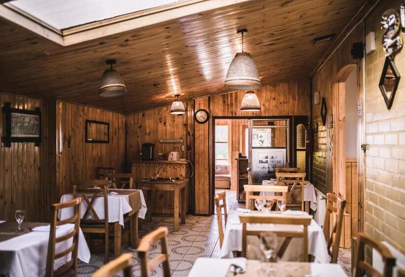 فندق Hostal Alcázar