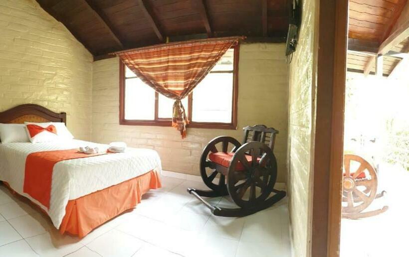 هتل Hosteria Spa Agoyan