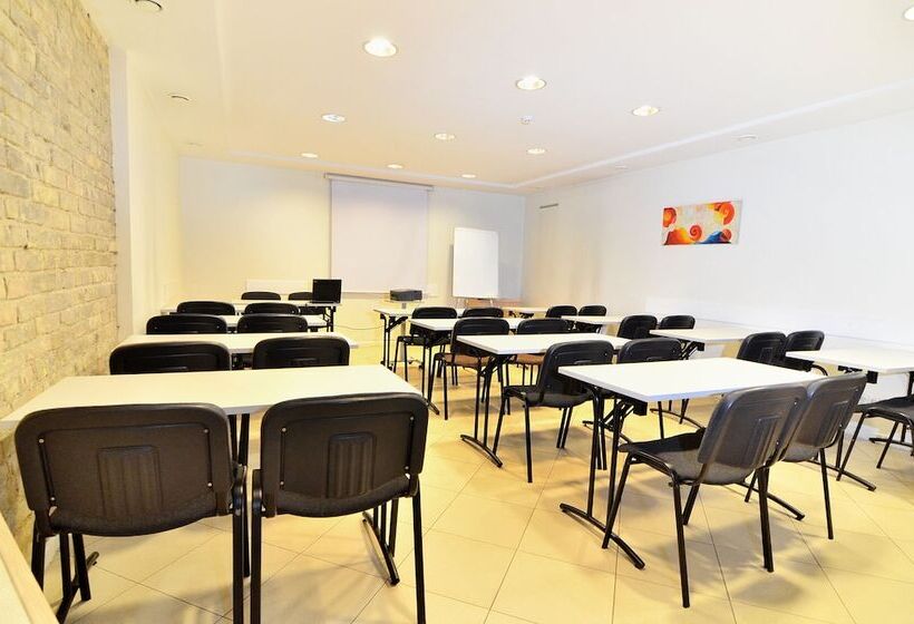 هتل Ivolita Vilnius